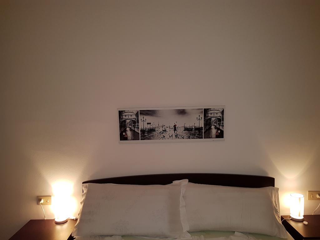 Appartamento Basic Zona Lago レッコ エクステリア 写真